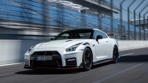 Two V6-powered cars that lay waste to V8s with ease