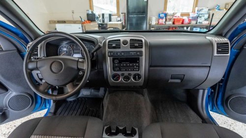Chevy, Chevy's overlooked midsize V8 street truck is a $10,000 bargain