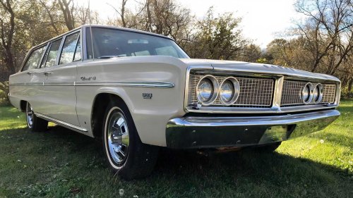 Dodge built a muscle car wagon with 325 HP in the '60s!