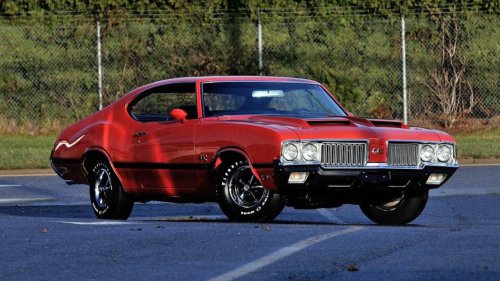 9 muscle cars that dominated local streets without exotic price tags