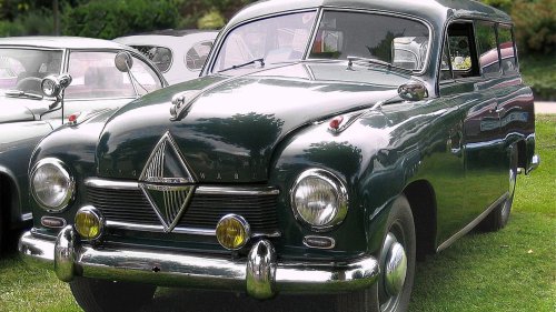 20 car companies that no longer exist