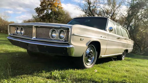 Dodge built a muscle car wagon with 325 HP in the '60s!