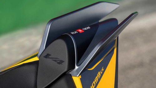 The naked bike that blends performance, comfort, and everyday fun