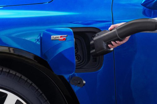 My 8 favorite new features from dozens of vehicles I tested in 2025