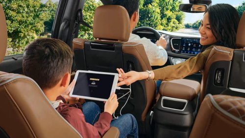 Chrysler recalls nearly 180,000 Pacifica and Voyager vans for bad airbags