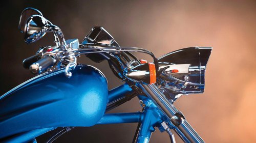 The cruiser with Japanese reliability and Harley-level presence