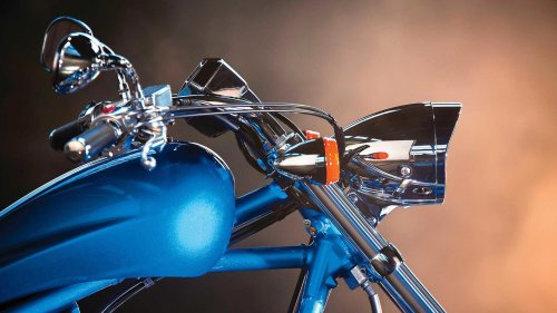 The cruiser with Japanese reliability and Harley-level presence