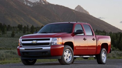 GM, GM's first hybrid truck: The 2005 Silverado hybrid's fuel efficiency fail