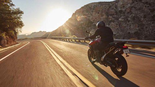 Triumph Tiger 900 GT: The balanced midweight adventure bike