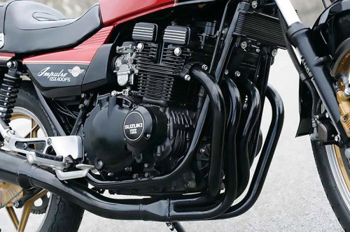 スズキ「GSX400FS インパルス」（1982年）高性能エンジン・新機構・装備が採用されたスズキ初の4気筒400ccモデル【空冷4発ヨンヒャク回顧録】