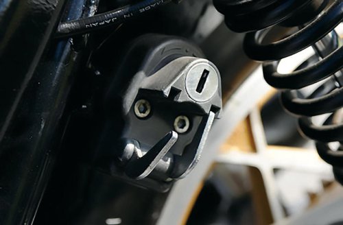 スズキ「GSX400FS インパルス」（1982年）高性能エンジン・新機構・装備が採用されたスズキ初の4気筒400ccモデル【空冷4発ヨンヒャク回顧録】