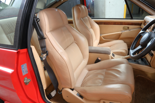 Busca los retrovisores en este raro Autech Zagato Stelvio de1989: innovar no siempre es buena idea