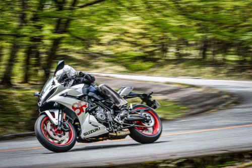 【失敗】フルカウル「GSX-8R」に「ネイキッドの軽快さ」を上乗せする実験は予想外の結果に…だけど思わぬ拾い物が?【SUZUKI GSX-8R ／ 試乗インプレ・レビュー 中編】