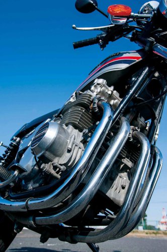 カワサキ「Z400FX」（1979年）カワサキ初の4気筒400ccエンジンを搭載して登場【空冷4発ヨンヒャク回顧録】