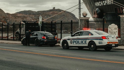 How police officers size up risk before approaching your vehicle