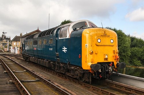 Top 10: The fastest diesel locomotives