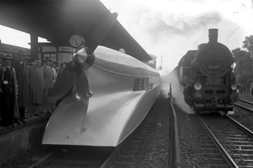 Top 10: The fastest diesel locomotives