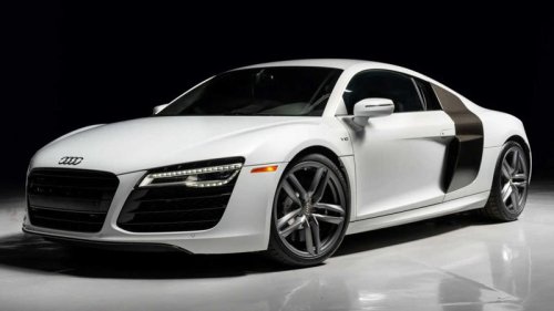 6 naturally aspirated V10 cars collectors are quietly snatching up