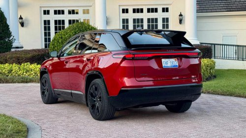 Jeep, The smallest Jeep Wagoneer isn't dead yet