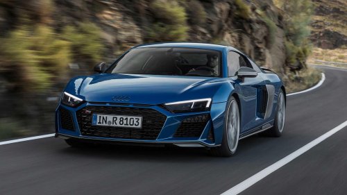 Audi R8 vs Lamborghini Huracán: Same performance, double depreciation