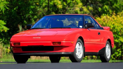 Classic cars about to explode in value: '80s &amp; '90s models to buy