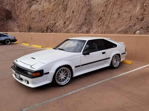 Vintage sports cars that weren't really that fast