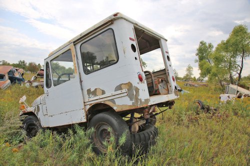 More junkyard discoveries of Windy Hill Auto Parts, New London, Minnesota
