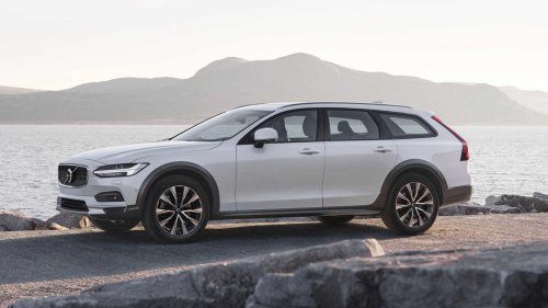 The Volvo V90 Cross Country could be a better family car than most SUVs
