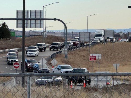 Northbound I-25 in northern Colorado reopens 5 1/2 hours after deadly 4-car crash