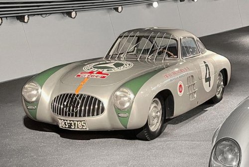 The most iconic cars from 1945 to 1995