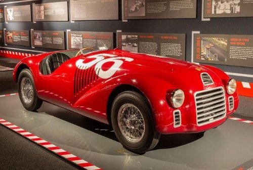 The most iconic cars from 1945 to 1995