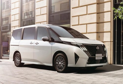 日産が「セレナ」をマイナーチェンジ フロントグリルのパターンを変更