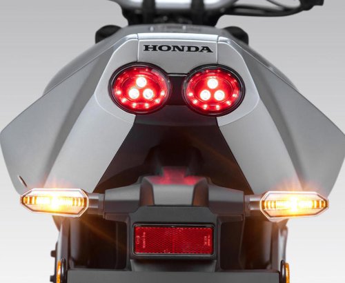 【国内400版にも期待!】ホンダ「CB500 SUPER FOUR」のカラバリ判明! 気になる最新情報＆追加写真もチェック!