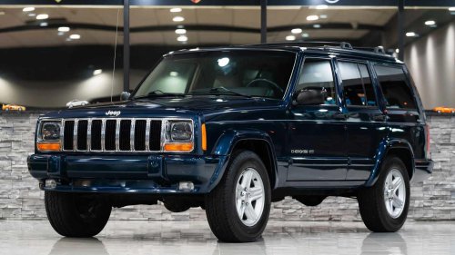 This unassuming, AWD six-cylinder SUV from America could outrun a Golf GTI in the '80s