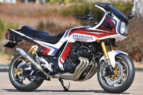 ACサンクチュアリー CBX（ホンダ CBX）RCM初の6気筒車にワンオフを駆使してコンプリート化【Heritage&amp;Legends】