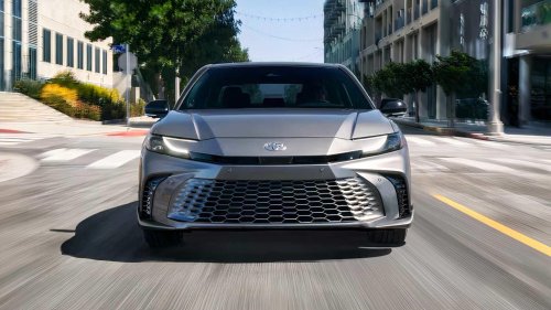 This Toyota Hybrid Beat Every Lexus Hybrid Combined in Sales