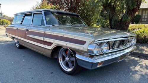 This 1960s big block muscle car wagon packed over 400 HP