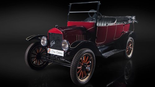 12 classic cars that defined American road culture