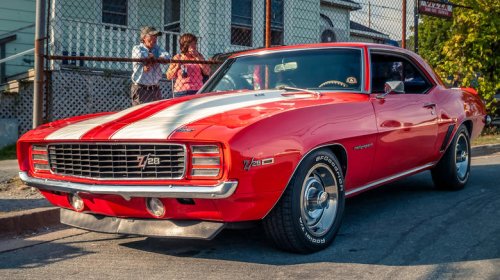 5 classic cars from the 1960s with high resale value