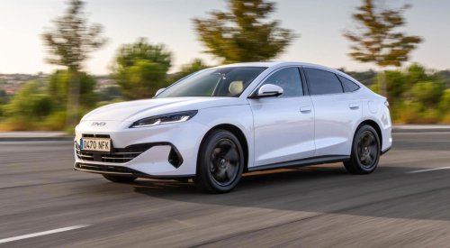 Más de 200 kilómetros de autonomía sin emisiones, pero no es un eléctrico: BYD Seal 6 DM-i