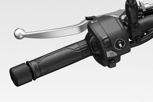 【比較インプレ】ホンダ「CB1000F」VS スズキ「KATANA」〈太田安治編〉｜受け継がれた伝統と進化する魂のビッグネイキッドをレビュー