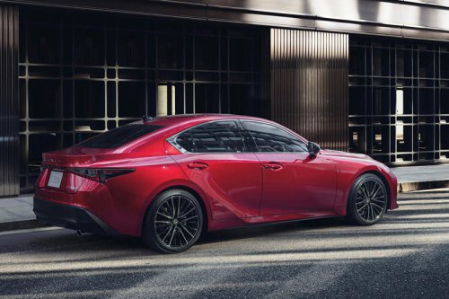 「レクサスIS」の大幅改良モデル発売 さらに気持ちよくスポーティーに