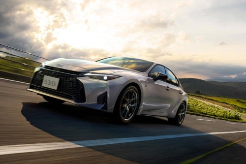 「レクサスIS」の大幅改良モデル発売 さらに気持ちよくスポーティーに