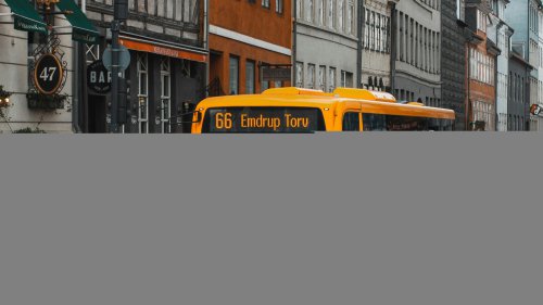 10 things people hate about driving &amp; 10 they love