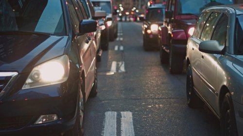 10 things people hate about driving &amp; 10 they love