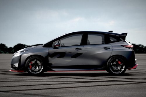 日産が「オーラNISMO RSコンセプト」と「フェアレディZ」の2027年モデルを初披露【東京オートサロン2026】