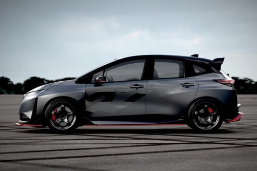 日産が「オーラNISMO RSコンセプト」と「フェアレディZ」の2027年モデルを初披露【東京オートサロン2026】
