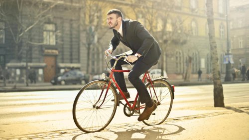 10 things people hate about driving &amp; 10 they love