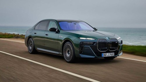 BMW i7: The luxury EV sedan that understands the assignment