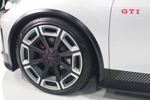 フォルクスワーゲンが「GTI」誕生50周年を記念しBEV「ID. GTIコンセプト」を国内初披露【東京オートサロン2026】